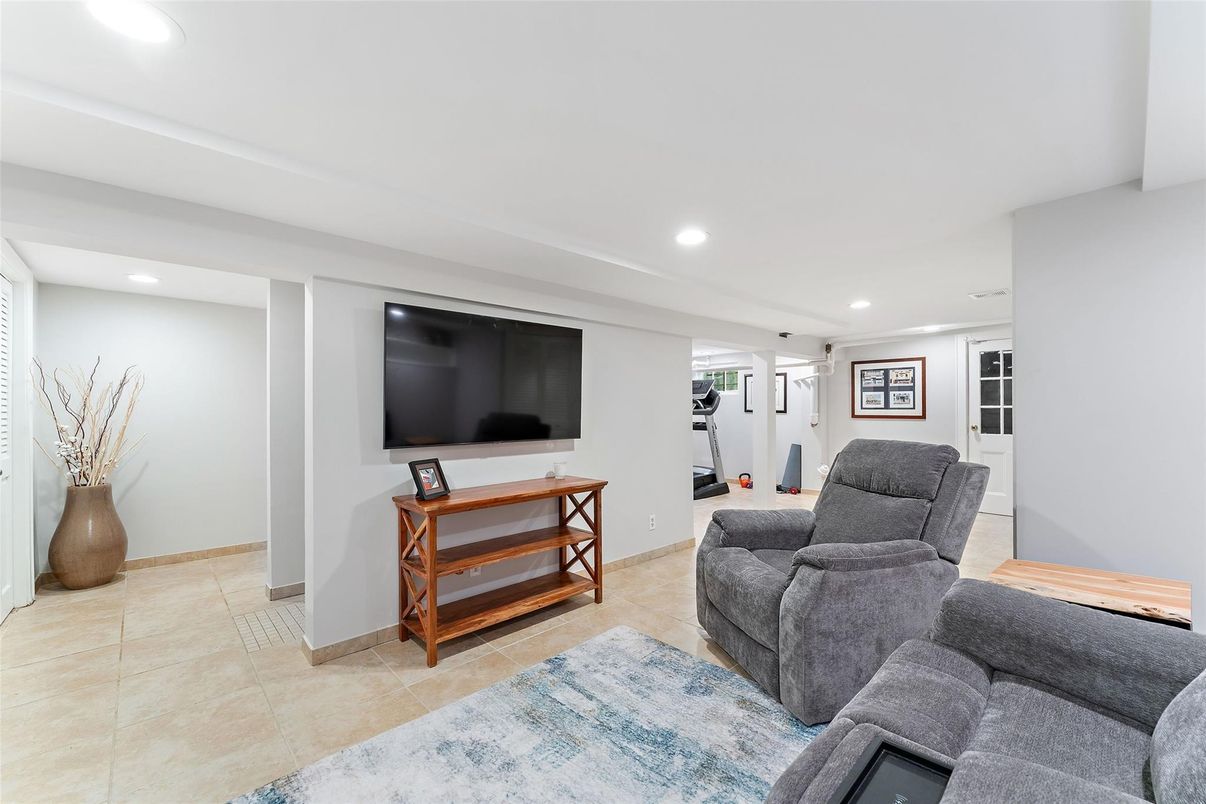 Interior, Living room, Recessed Lighting