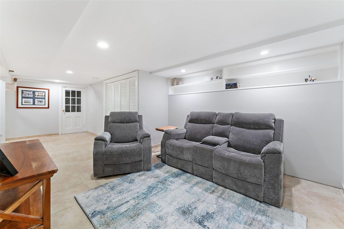 Interior, Recessed Lighting