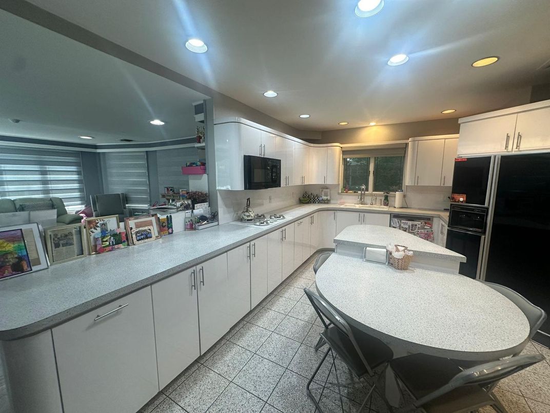Dining room, Interior, Kitchen, Recessed Lighting