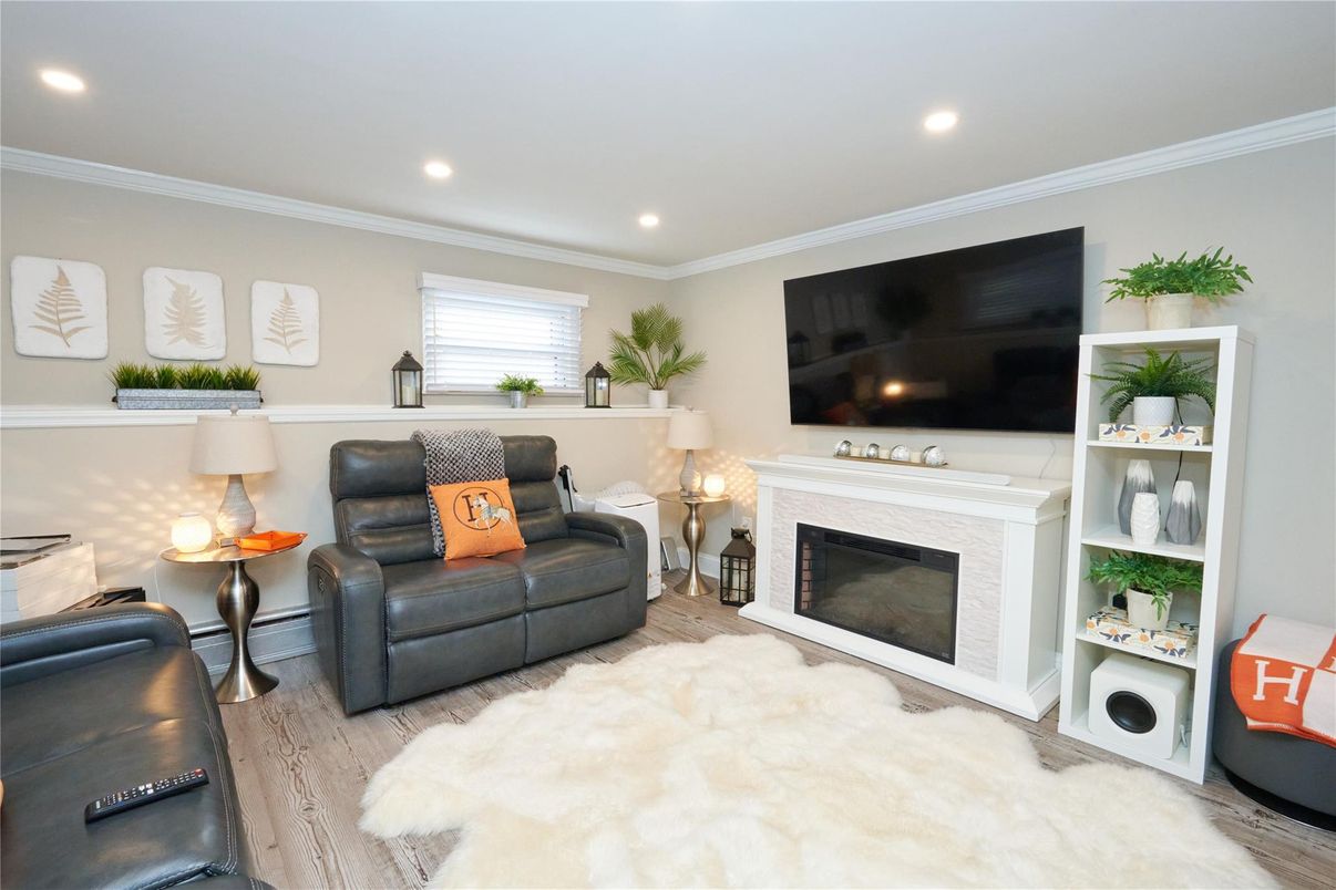 Fireplace, Interior, Living room, Recessed Lighting