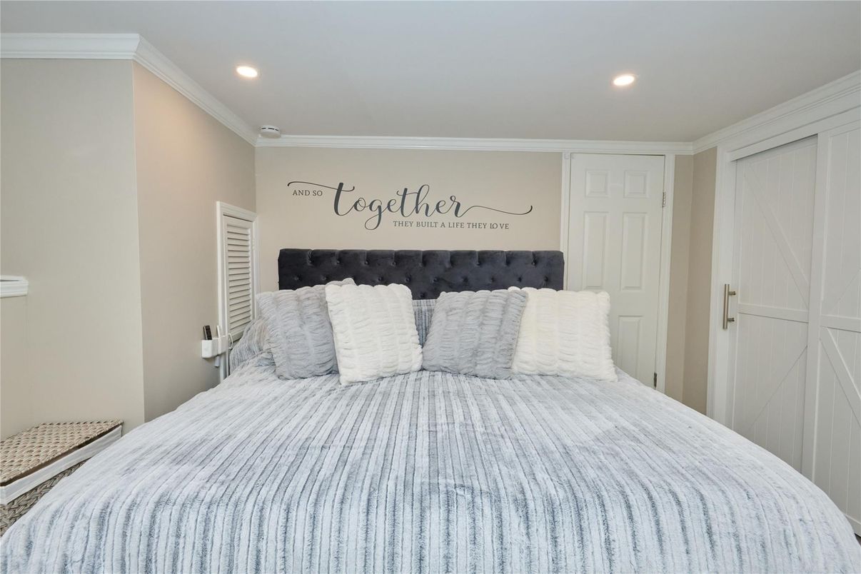 Bedroom, Interior, Recessed Lighting