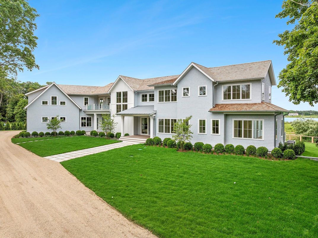 Backyard, Exterior, Facade, Farmhouse