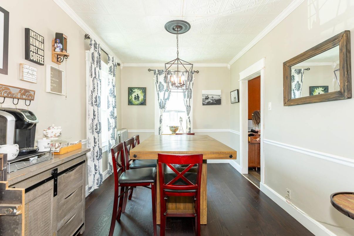 Chandelier, Dining room, Interior, Pendant Lights, Wood Texture Flooring