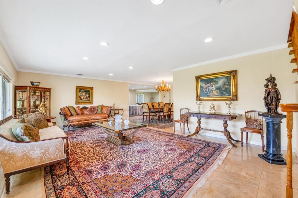 Chandelier, Dining room, Interior, Living room, Recessed Lighting