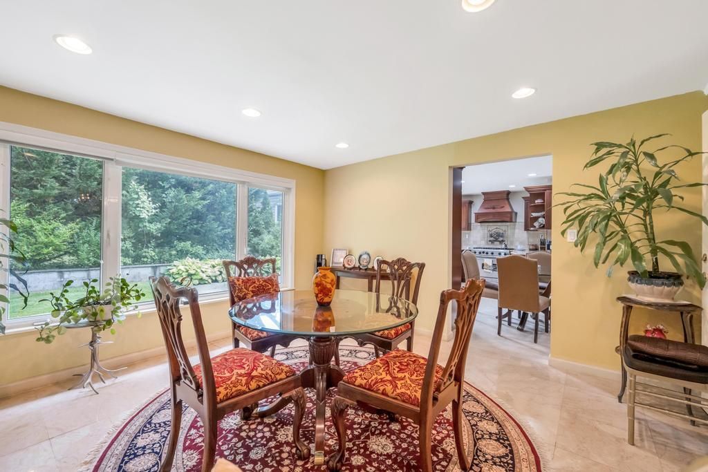 Dining room, Interior, Recessed Lighting