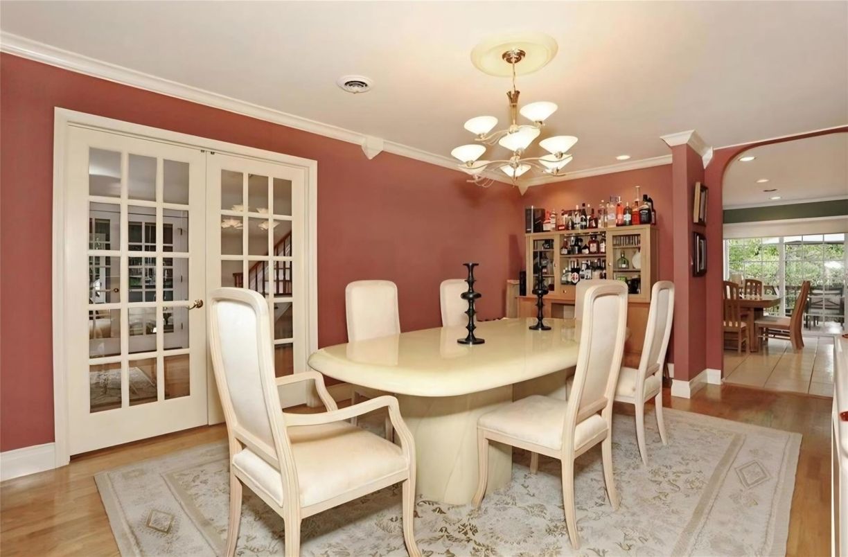 Chandelier, Dining room, Interior, Recessed Lighting, Wood Texture Flooring