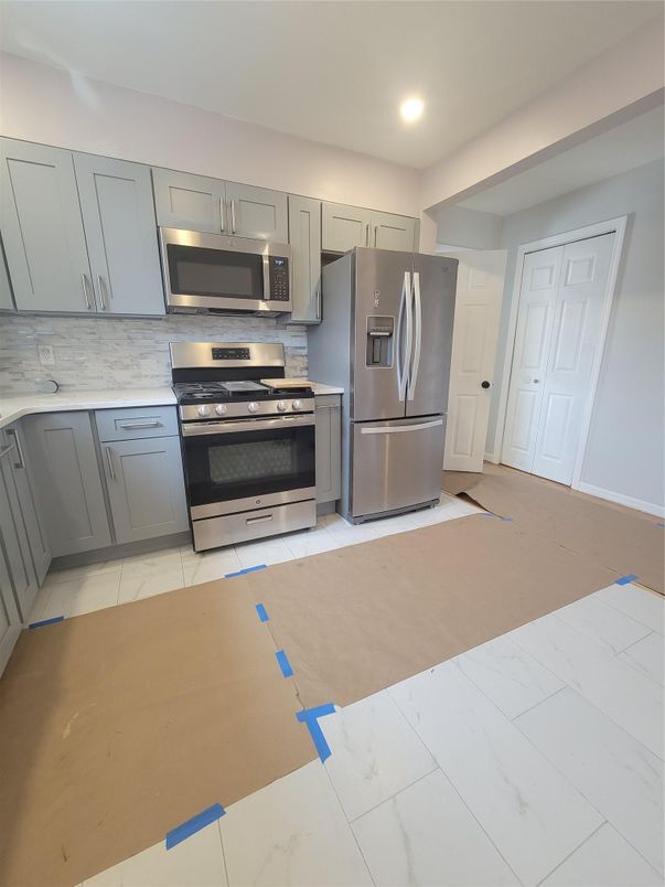 Interior, Kitchen, Marble, Recessed Lighting, Stainless Steel Appliances