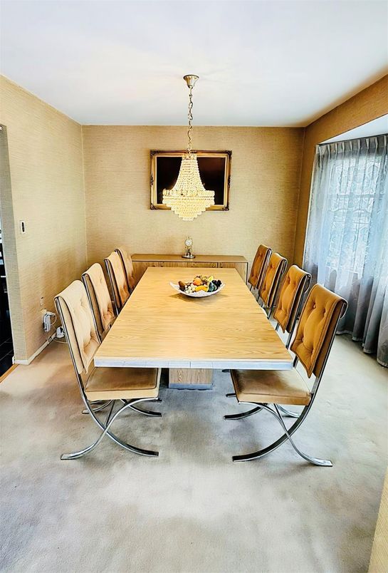 Dining room, Interior