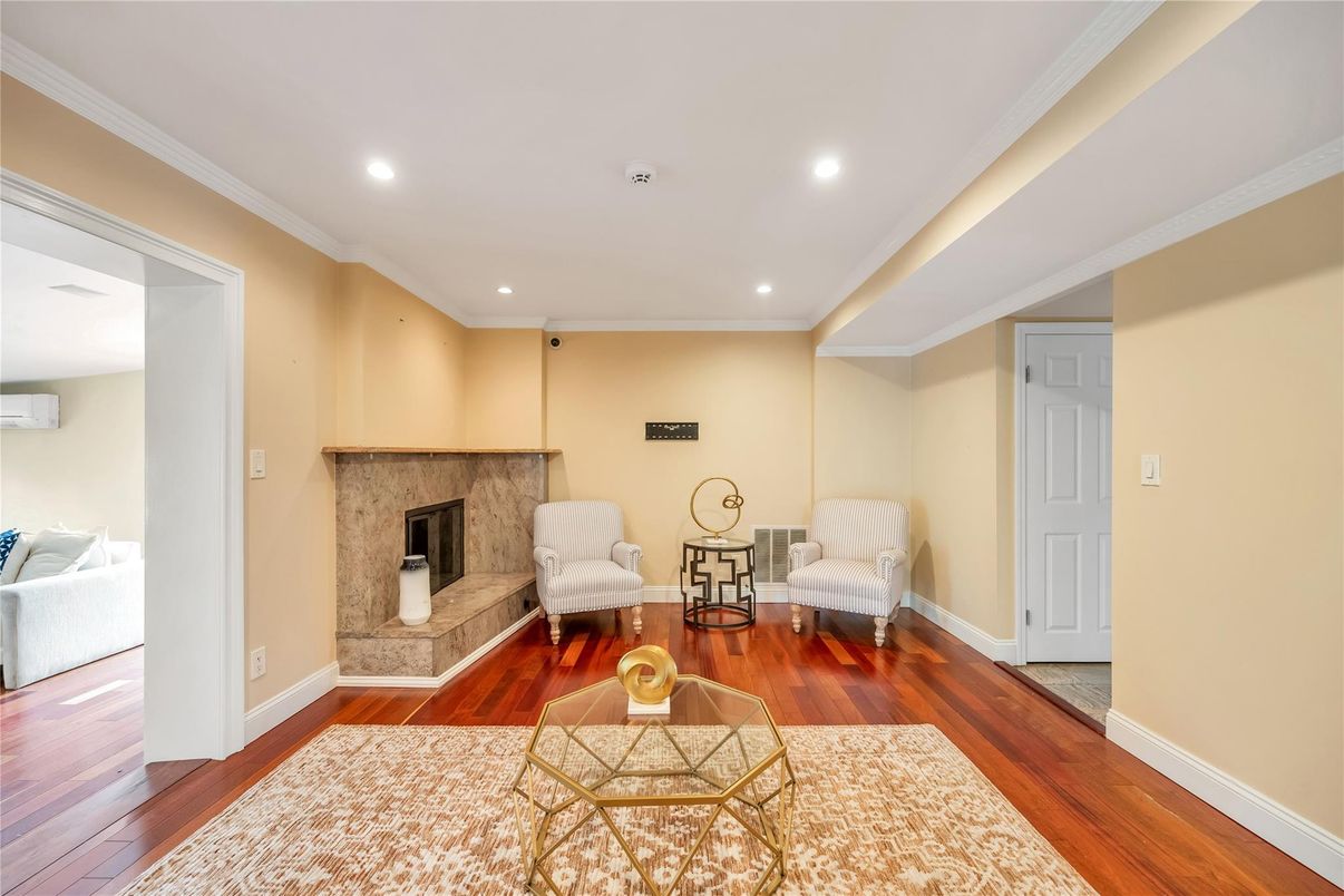 Fireplace, Interior, Living room, Recessed Lighting, Wood Texture Flooring