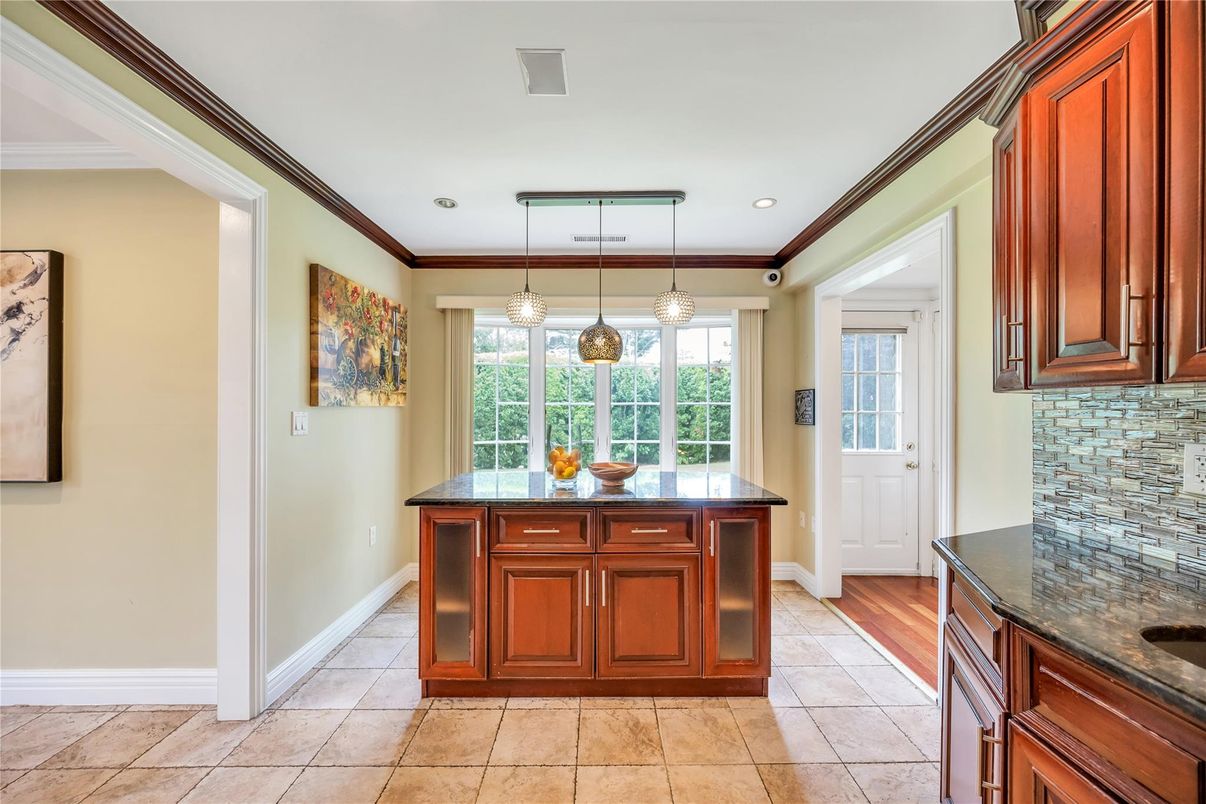 Interior, Kitchen, Pendant Lights, Recessed Lighting