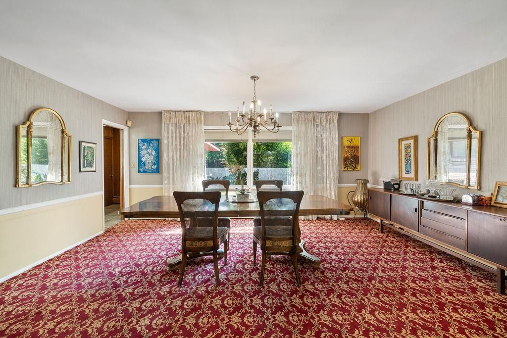 Chandelier, Dining room, Interior