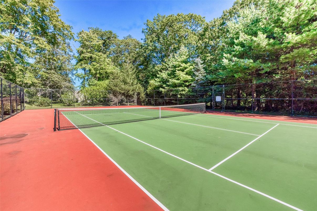 Exterior, Tennis Courts