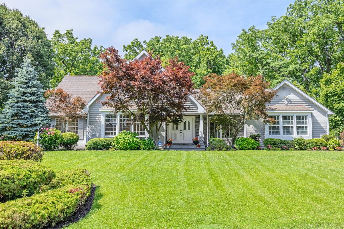 Backyard, Exterior, Facade, Farmhouse