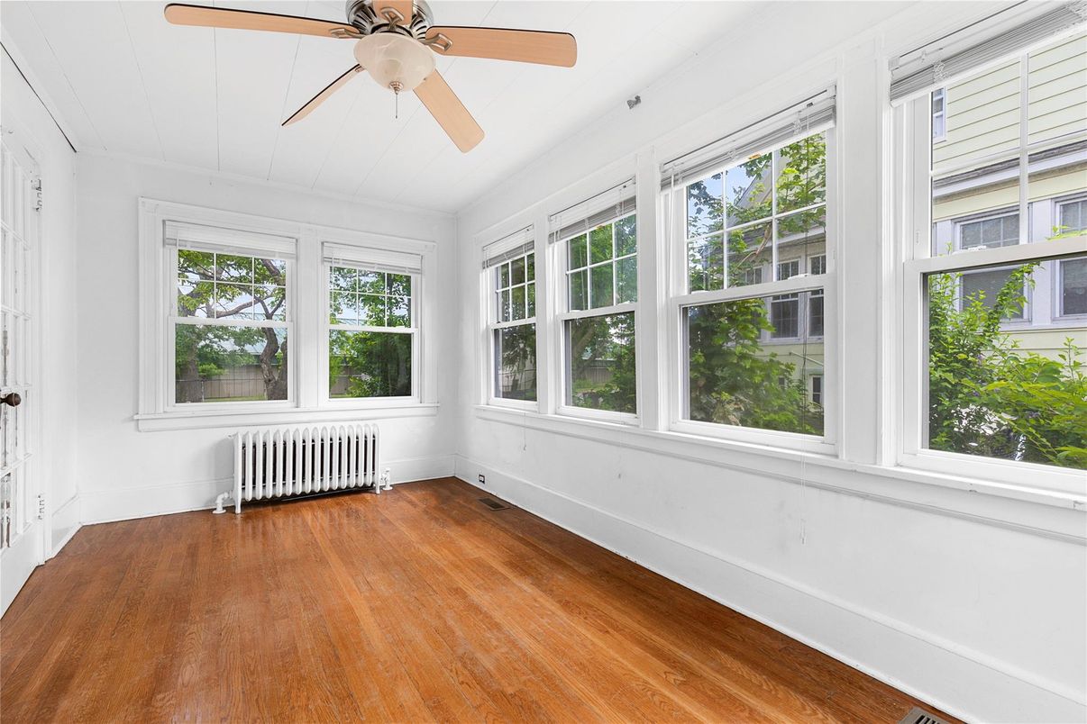 Interior, Sun Room, Wood Texture Flooring
