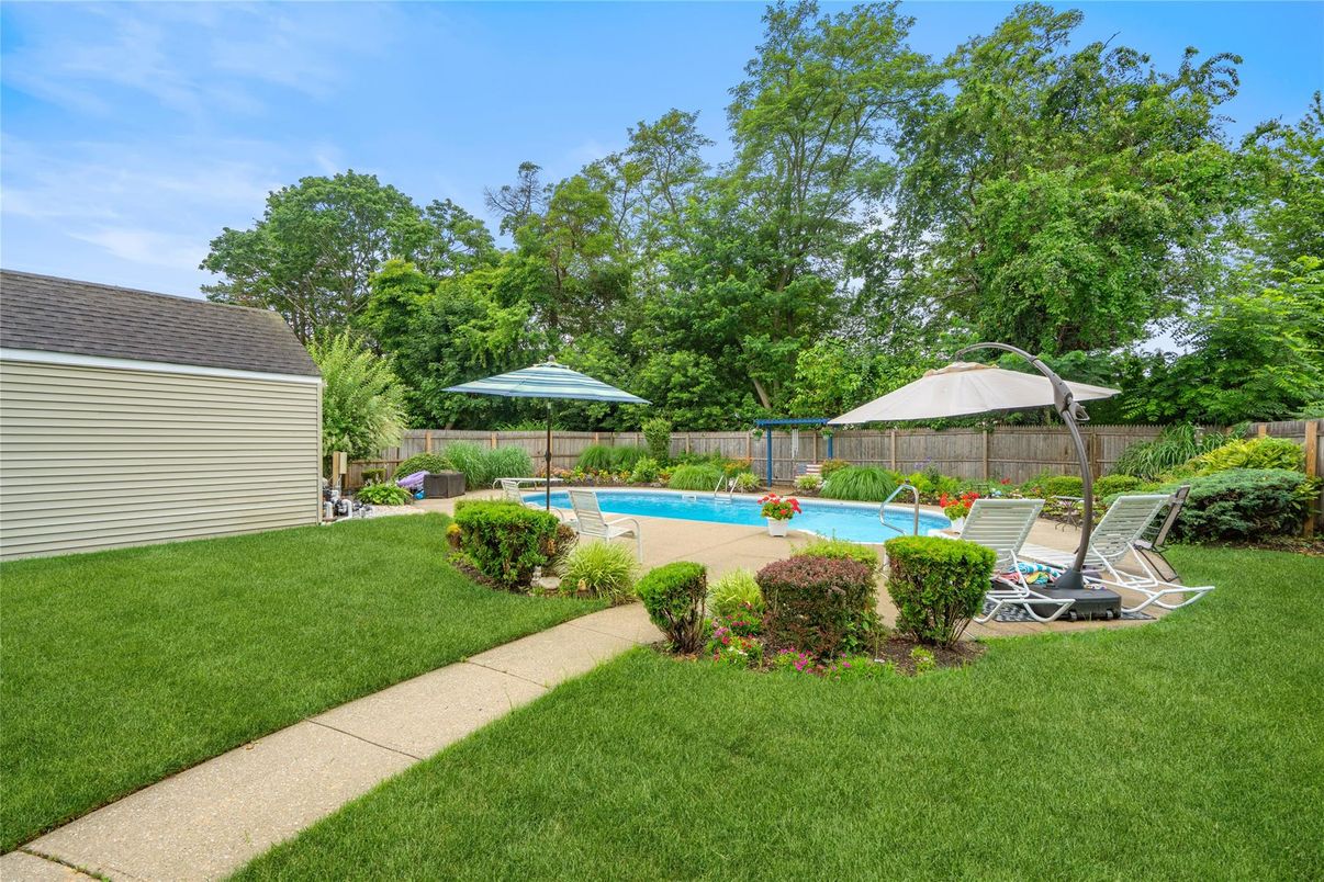 Backyard, Exterior, Pool