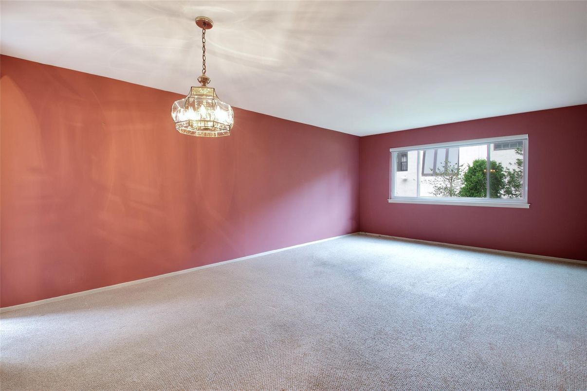 Chandelier, Empty room, Interior