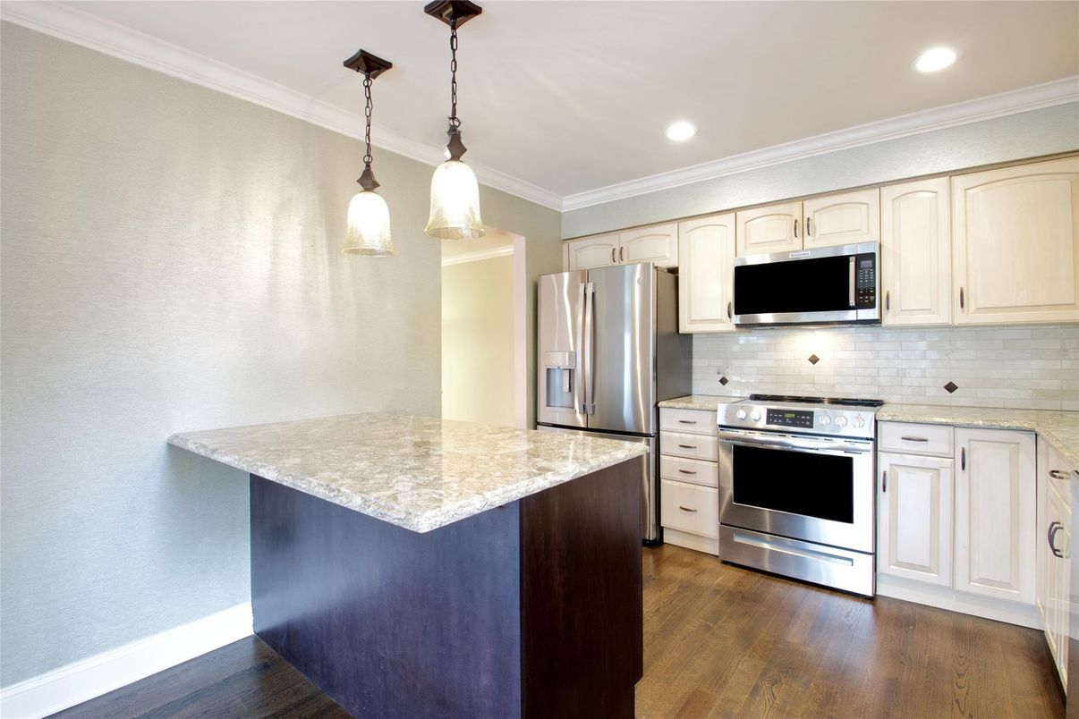 Interior, Kitchen, Pendant Lights, Recessed Lighting, Stainless Steel Appliances, Wood Texture Flooring