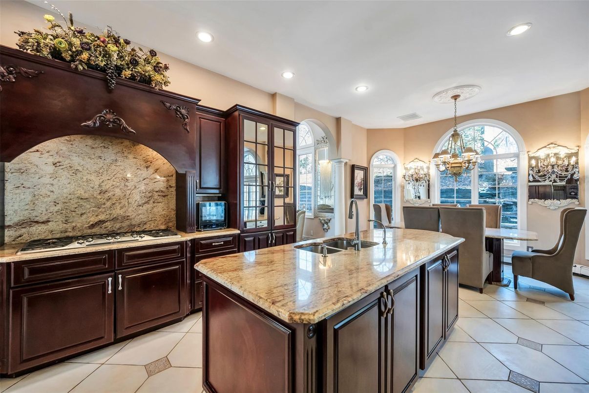 Chandelier, Dining room, Interior, Kitchen, Recessed Lighting