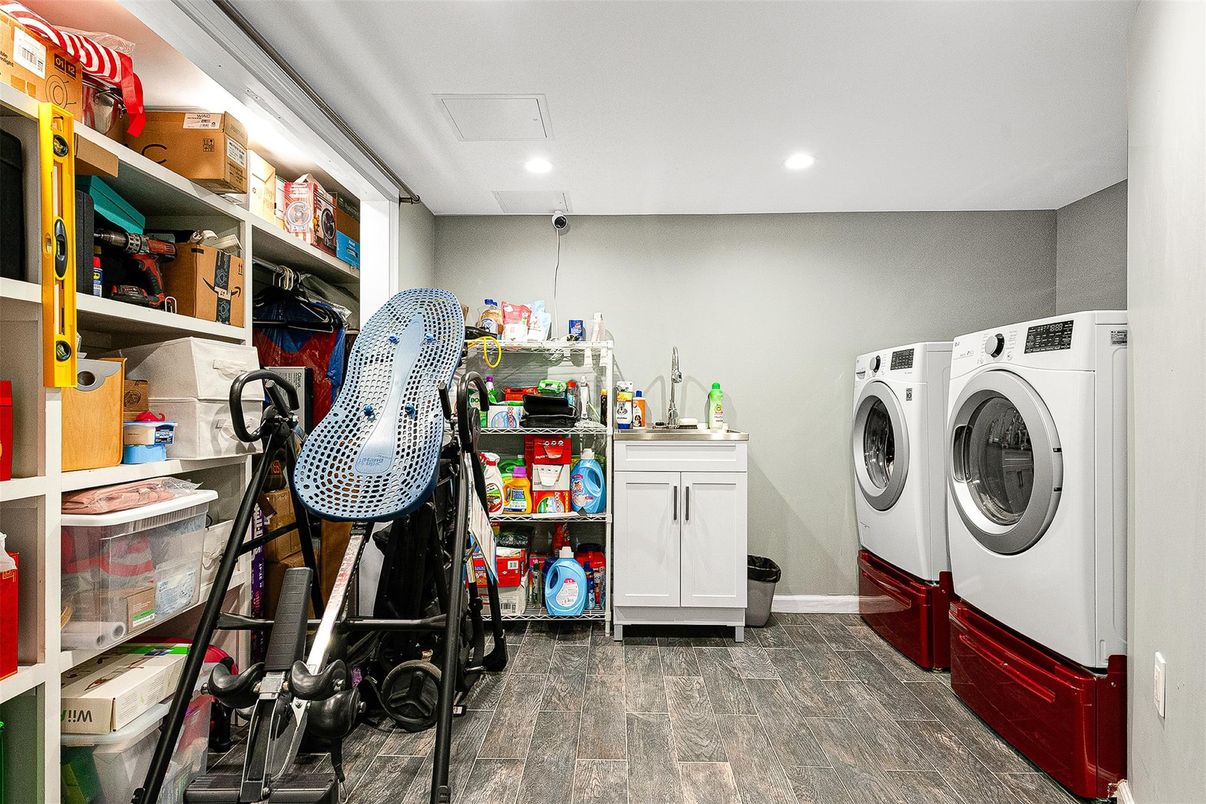 Interior, Recessed Lighting, Washer