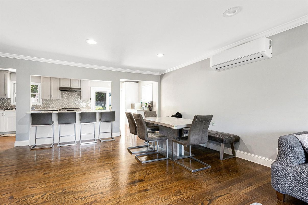 Dining room, Interior, Kitchen, Recessed Lighting, Wood Texture Flooring