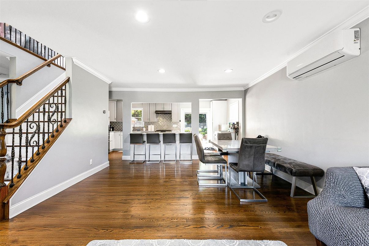 Dining room, Interior, Kitchen, Recessed Lighting, Wood Texture Flooring