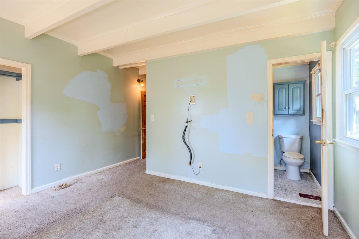 Bathroom, Empty room, Interior