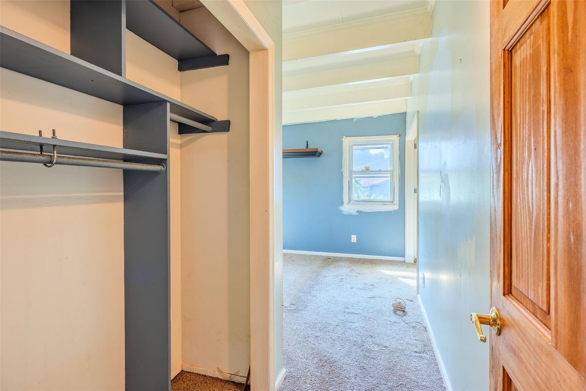 Interior, Walk-in Closets