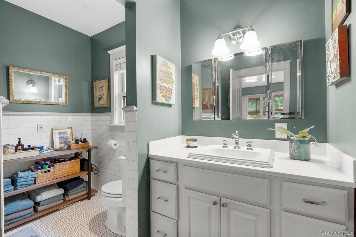 Bathroom, Interior