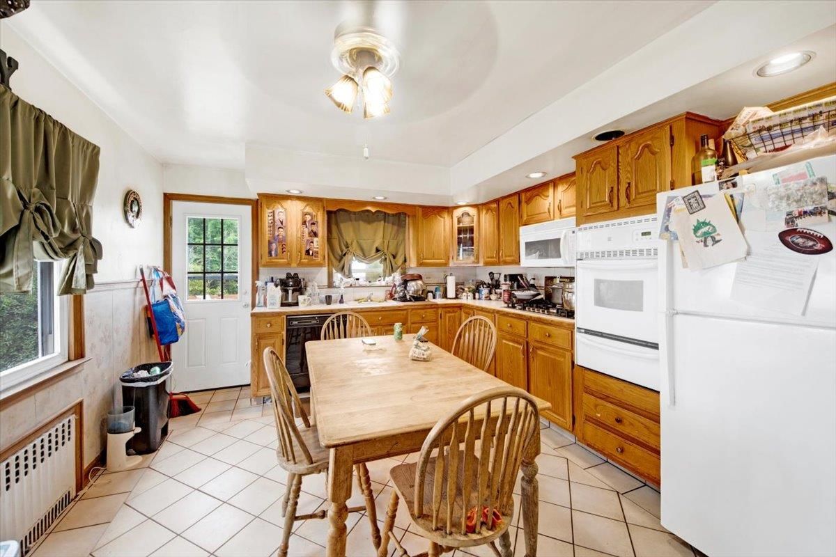 Dining room, Interior, Kitchen, Recessed Lighting