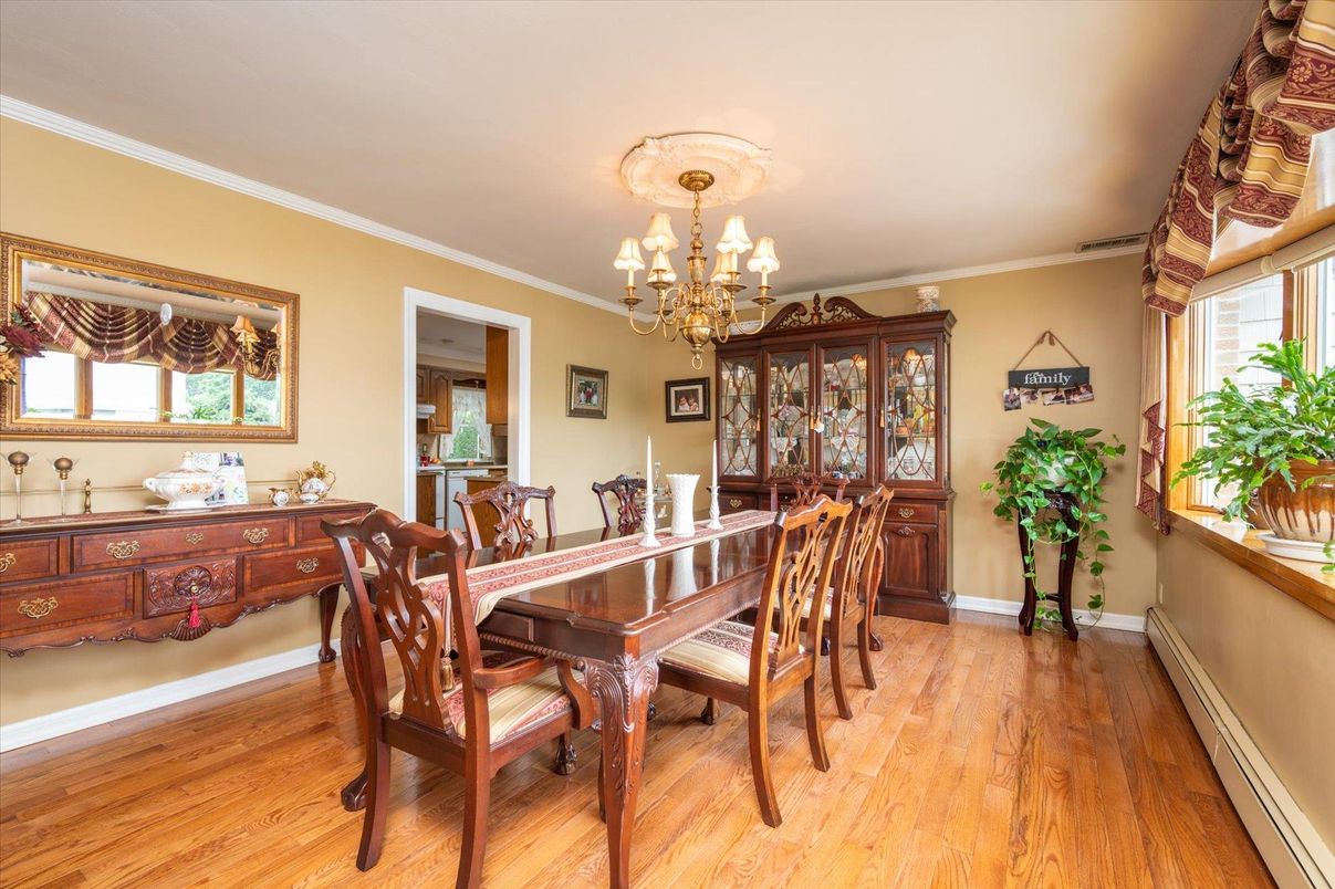 Chandelier, Dining room, Interior, Wood Texture Flooring