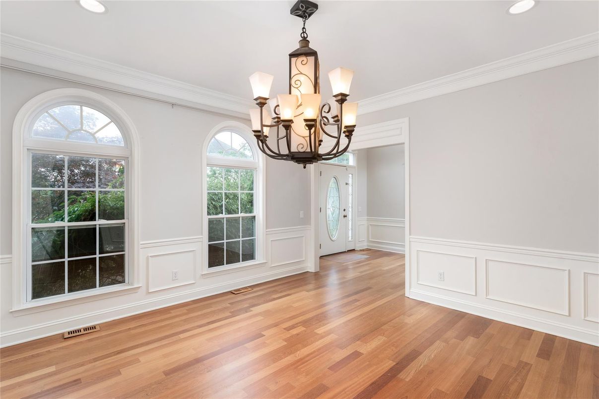 Chandelier, Empty room, Interior, Recessed Lighting, Wood Texture Flooring