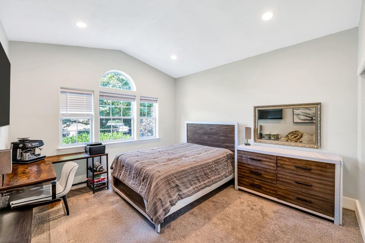 Bedroom, Home Office, Interior, Recessed Lighting