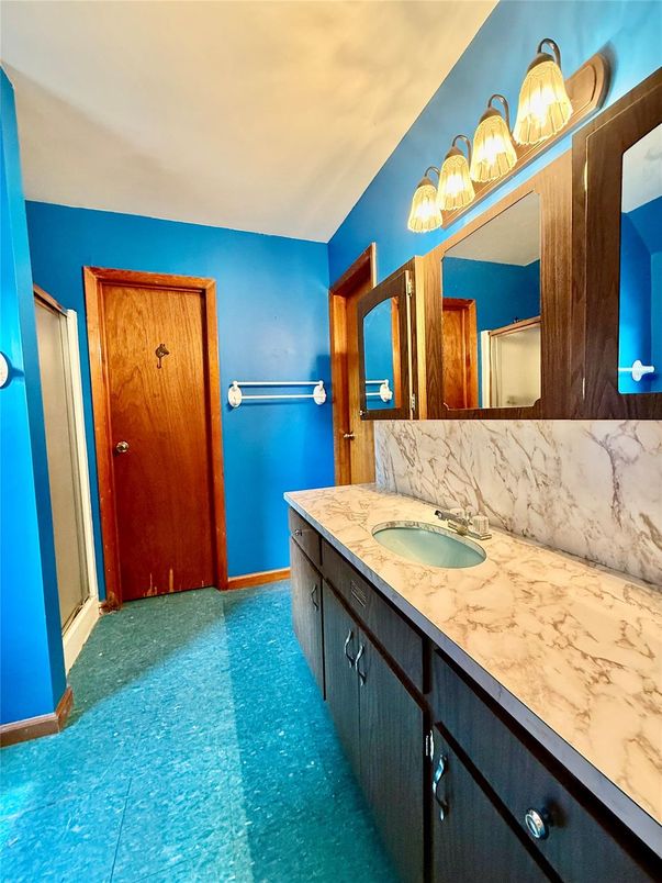 Bathroom, Interior, Marble Walls
