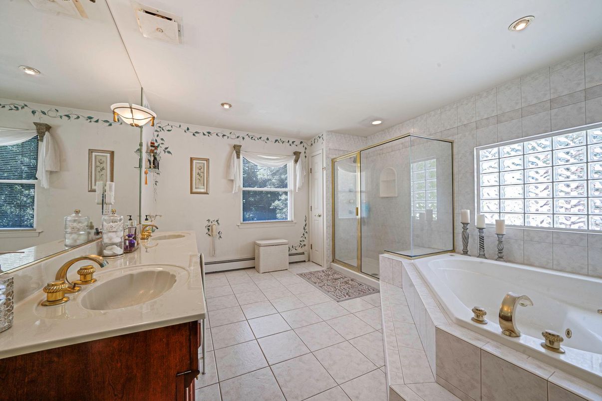 Bathroom, Dual Sink Vanities, Glass Shower, Interior, Recessed Lighting
