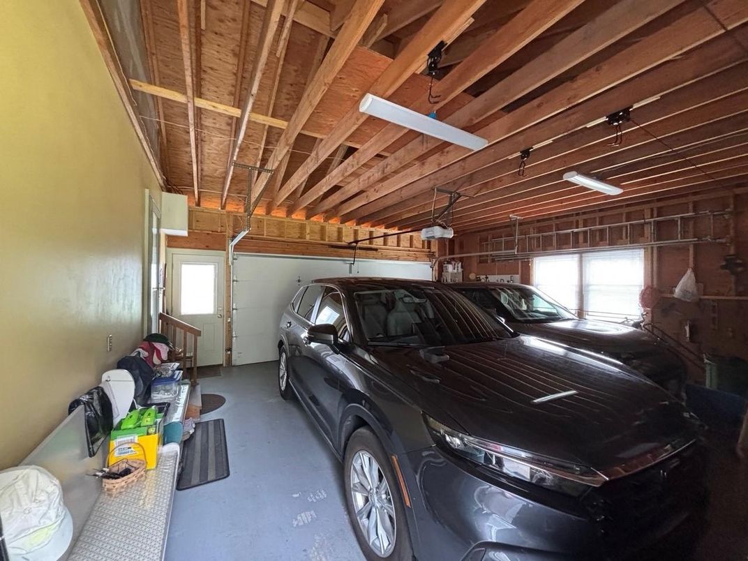 Garage, Interior, Wooden Beams, Wooden Ceilings