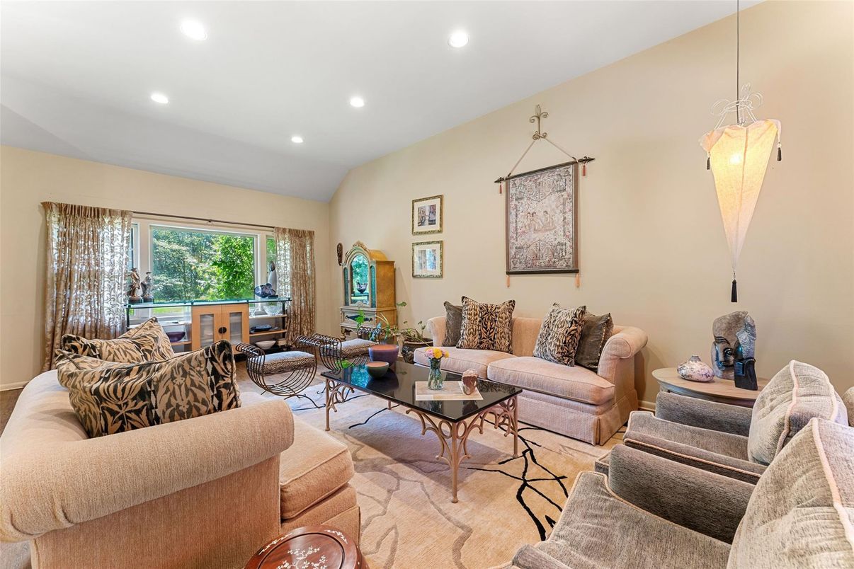 Interior, Living room, Recessed Lighting