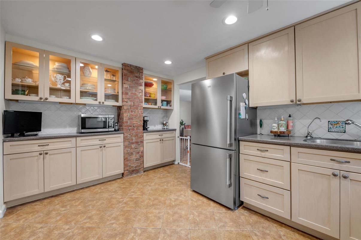 Interior, Kitchen, Recessed Lighting