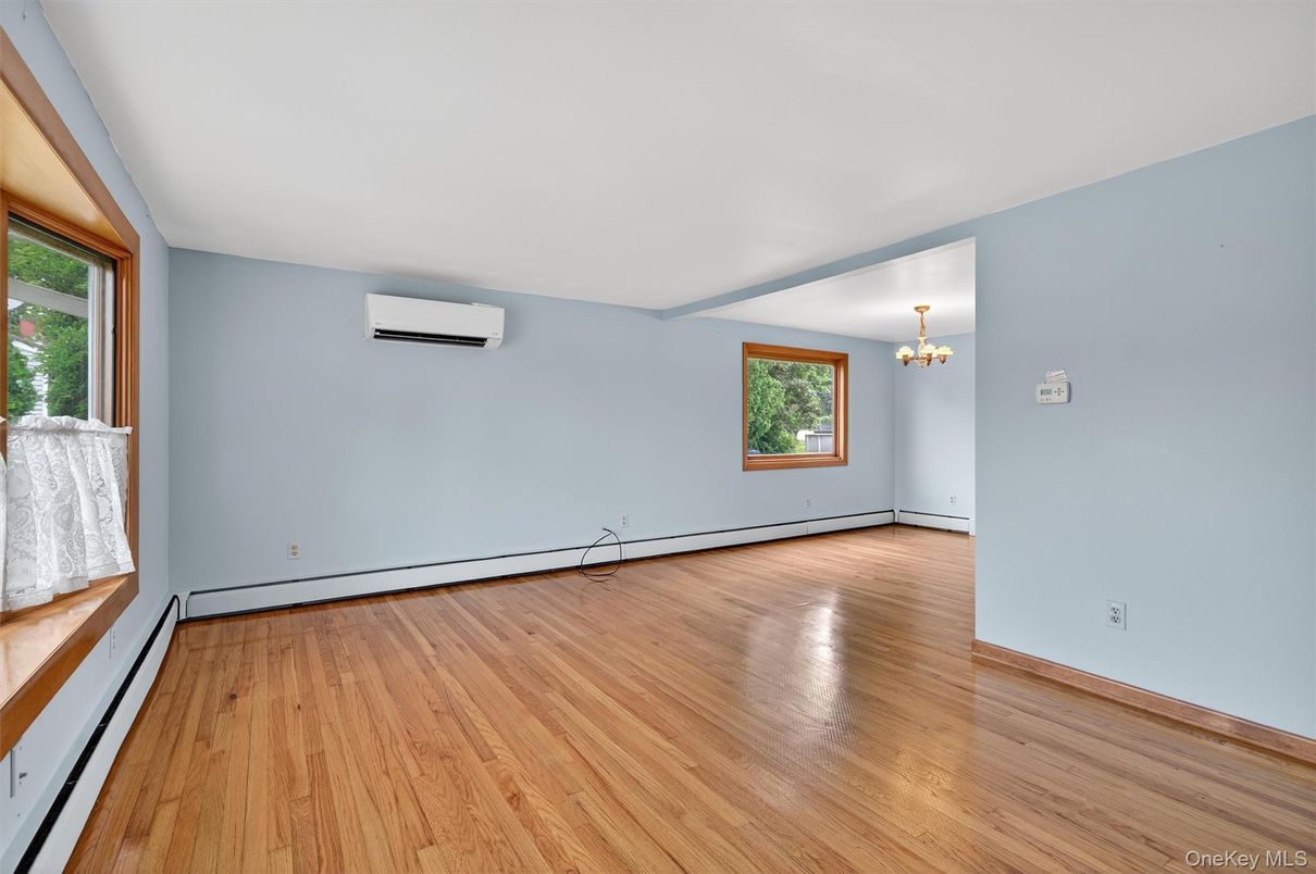 Chandelier, Empty room, Interior, Wood Texture Flooring
