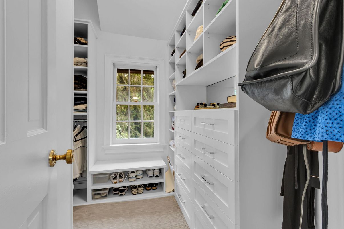 Interior, Walk-in Closets