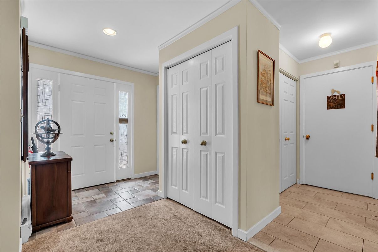 Interior, Recessed Lighting