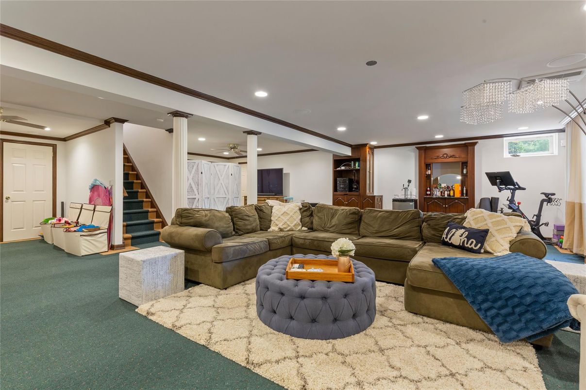 Fitness Equipment, Interior, Living room, Recessed Lighting