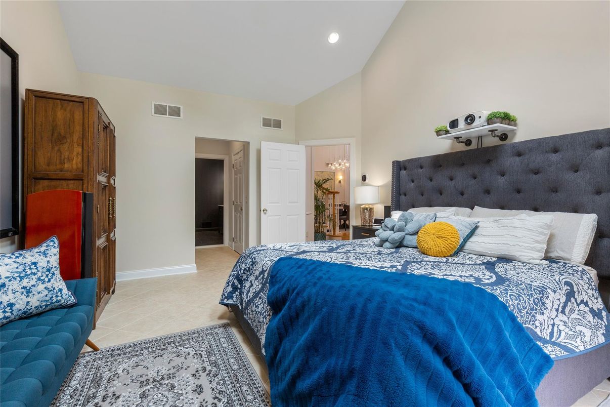 Bedroom, Interior, Recessed Lighting