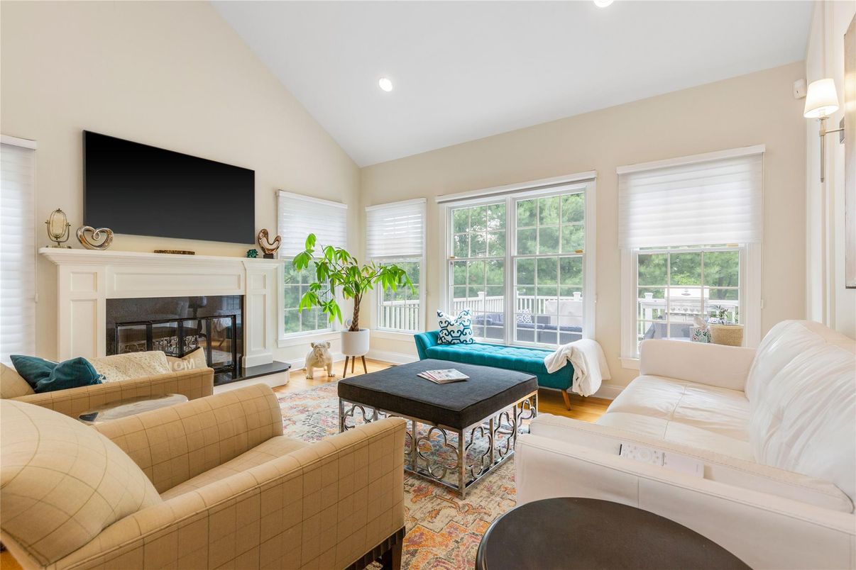 Fireplace, Interior, Living room, Recessed Lighting