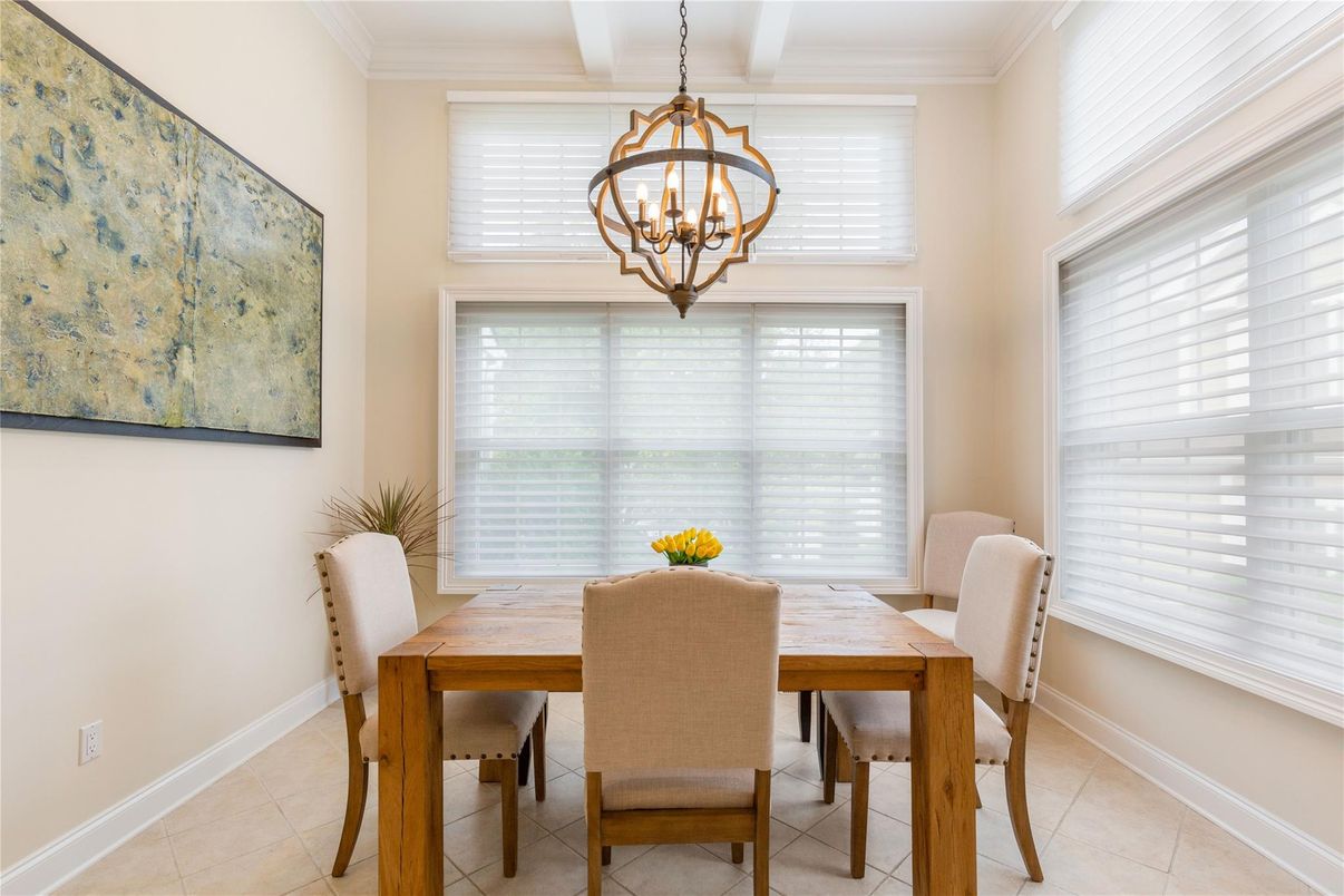 Chandelier, Dining room, Interior, Pendant Lights