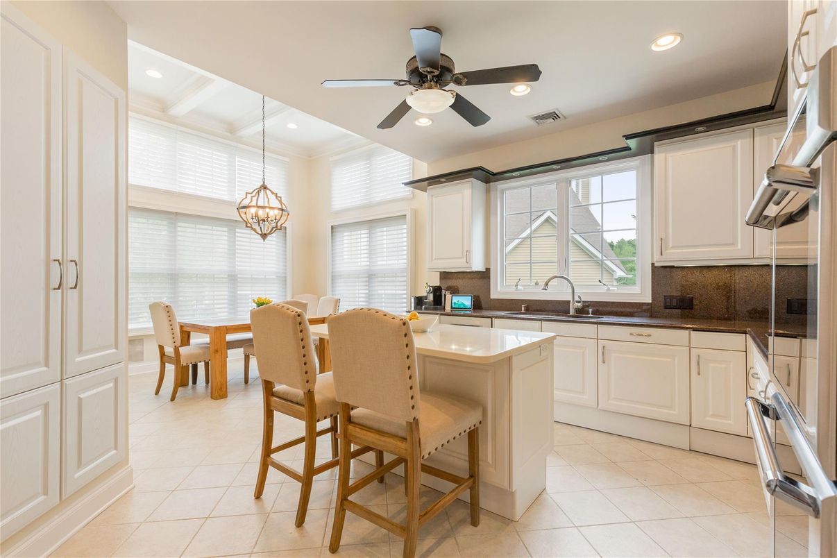 Chandelier, Dining room, Interior, Kitchen, Pendant Lights, Recessed Lighting