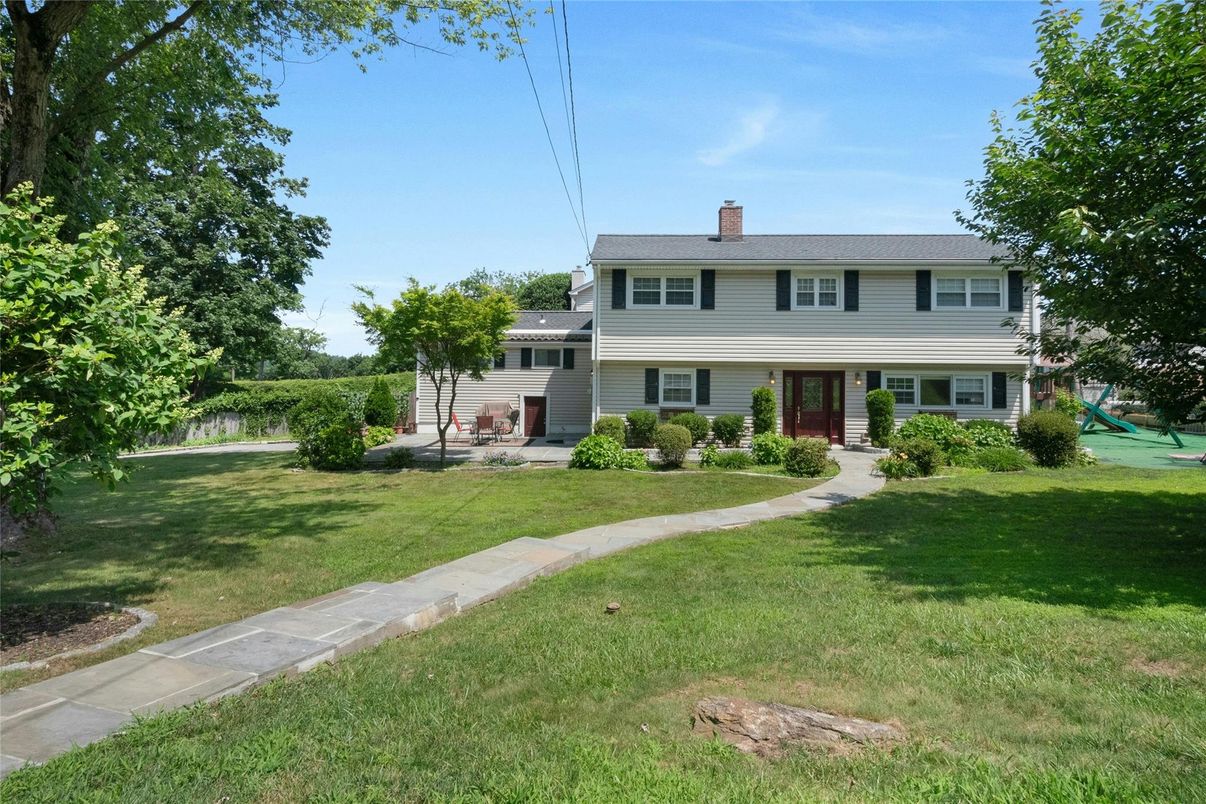 Backyard, Exterior, Facade, Georgian