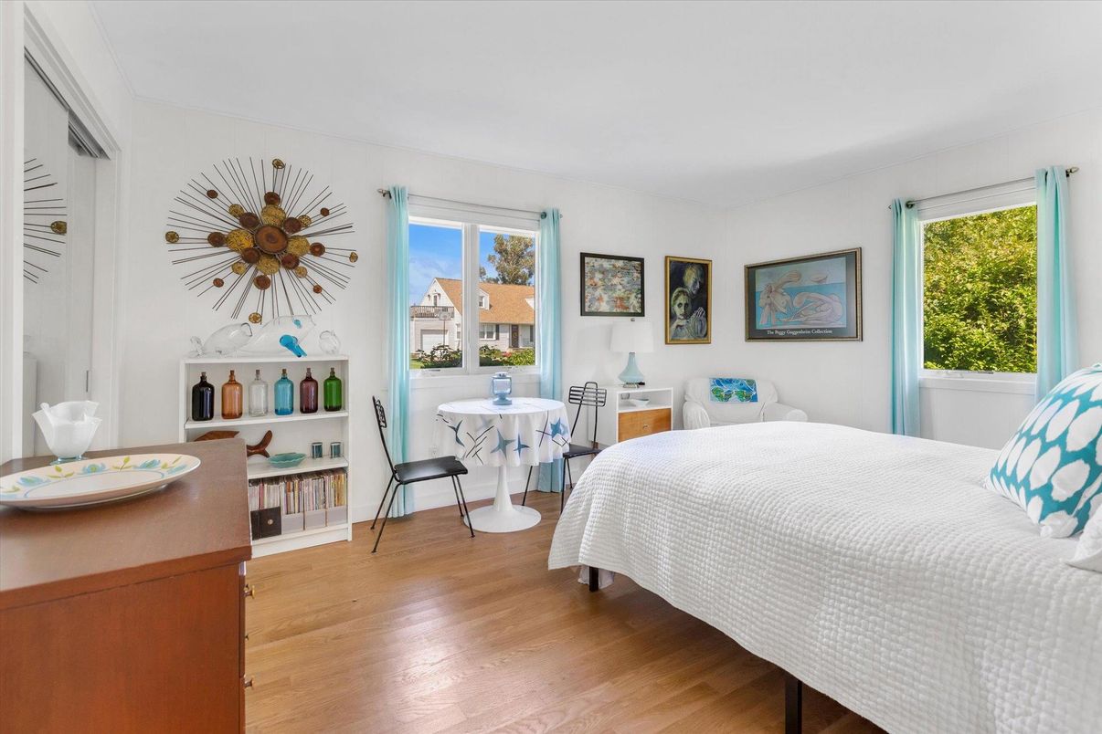 Bedroom, Dining room, Interior, Wood Texture Flooring