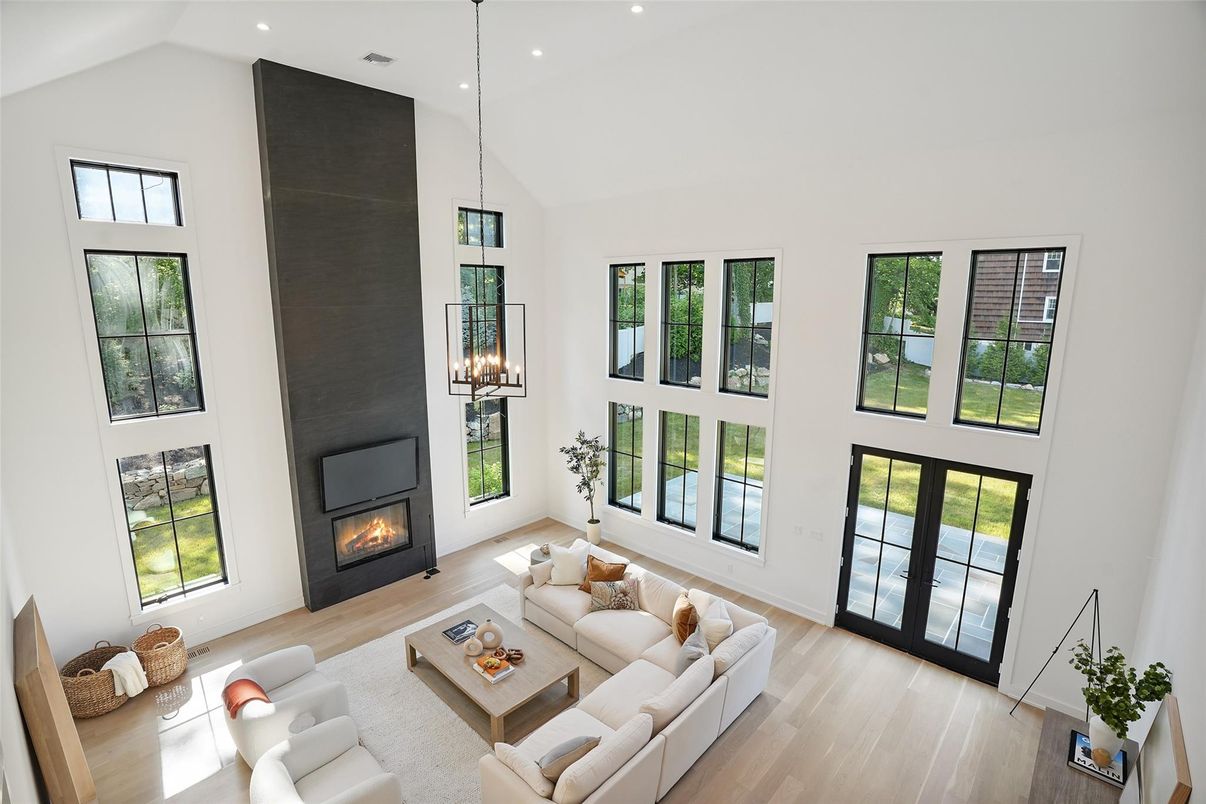 Fireplace, Interior, Living room, Pendant Lights, Recessed Lighting, Wood Texture Flooring