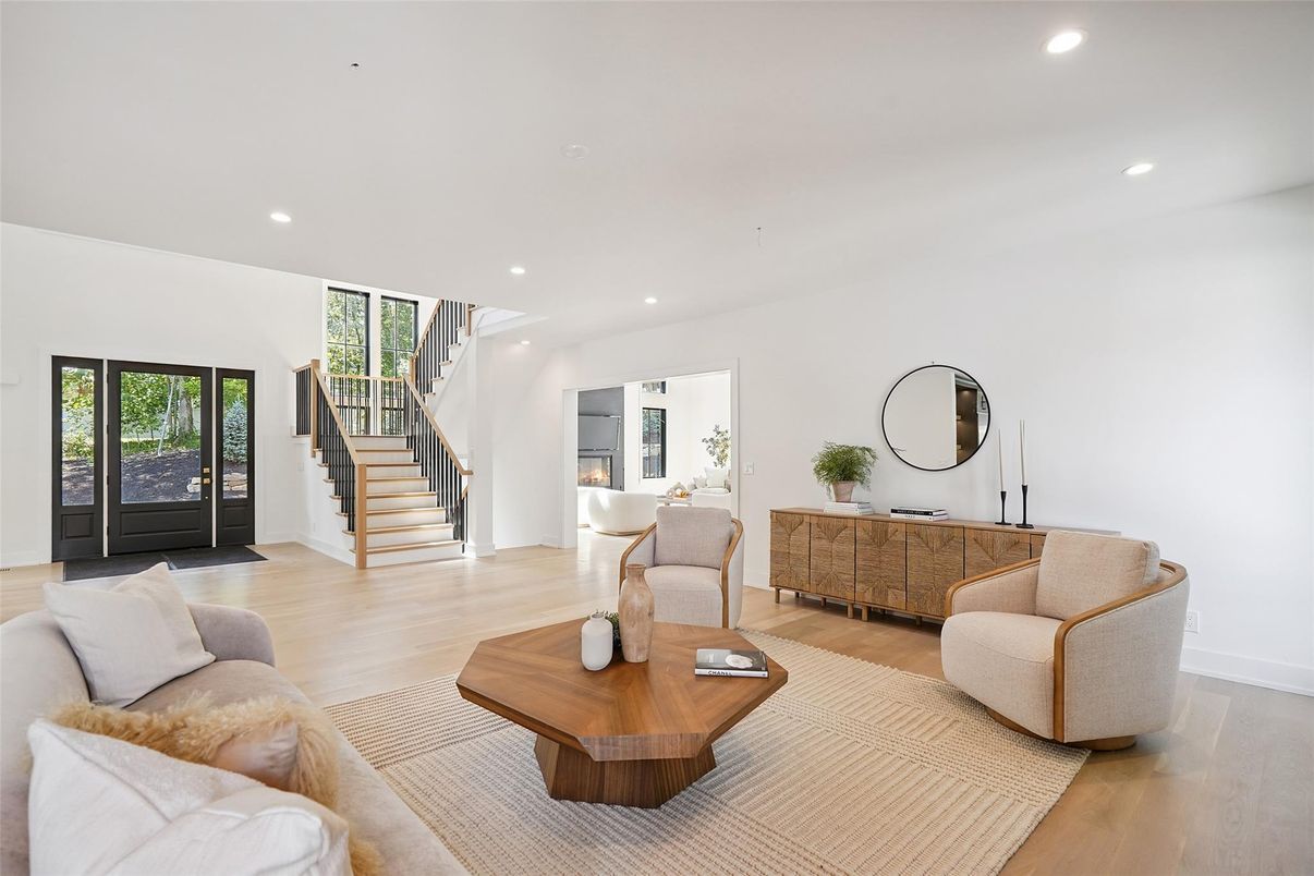 Interior, Living room, Recessed Lighting, Wood Texture Flooring