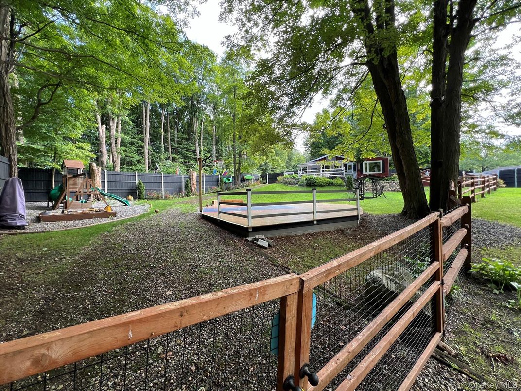 Backyard, Exterior, Playground